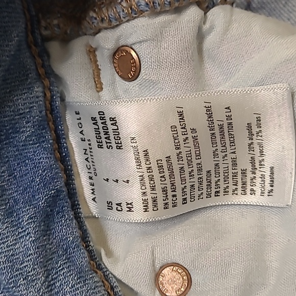 American‎ Eagle Outfitters Women's Light Blue Straight Leg Jeans - Picture 2 of 14